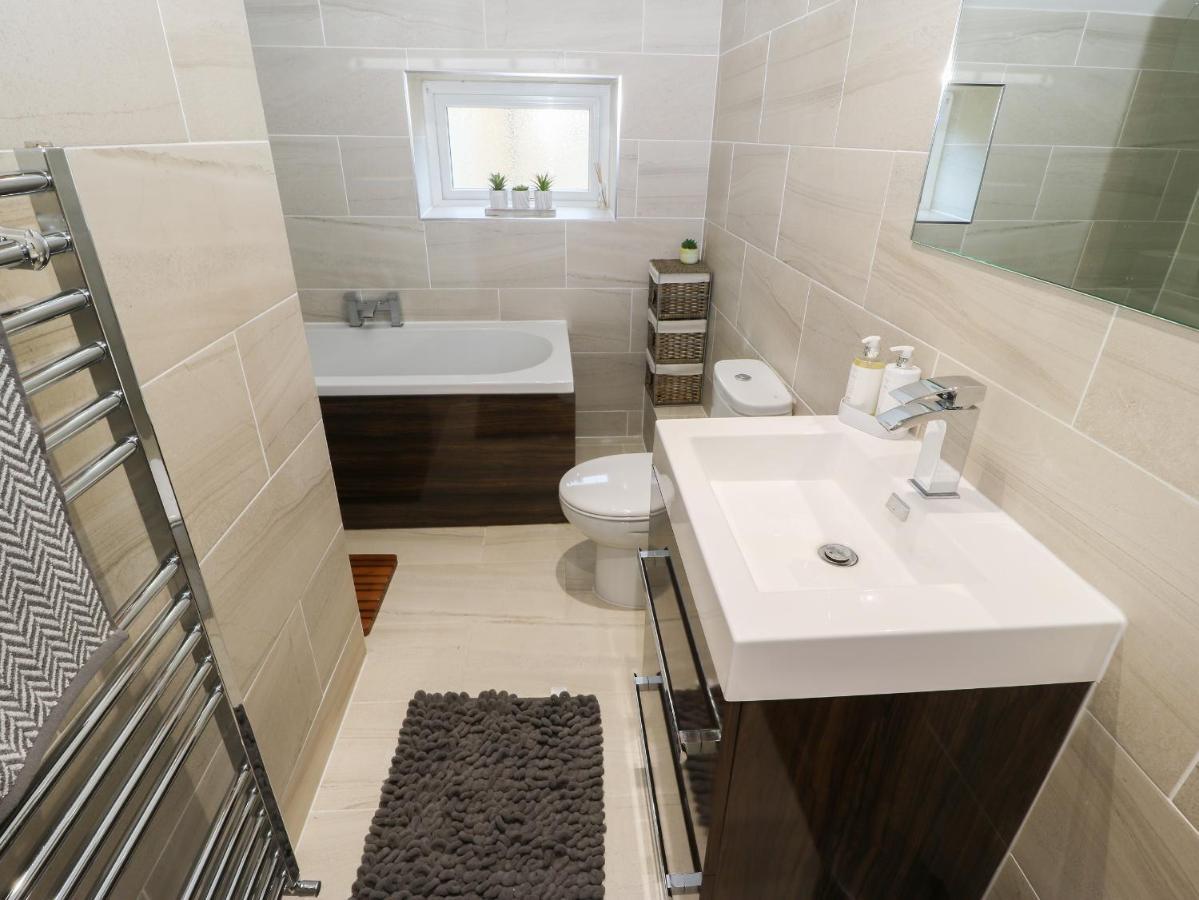 The Coach House Villa แบรดฟอร์ด ภายนอก รูปภาพ